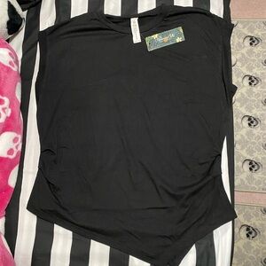 Black Women's Cap-Sleeve Tank Top - Casual Everyday Layering